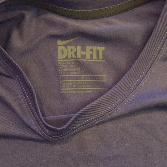 Nike - Picture 2 of 2